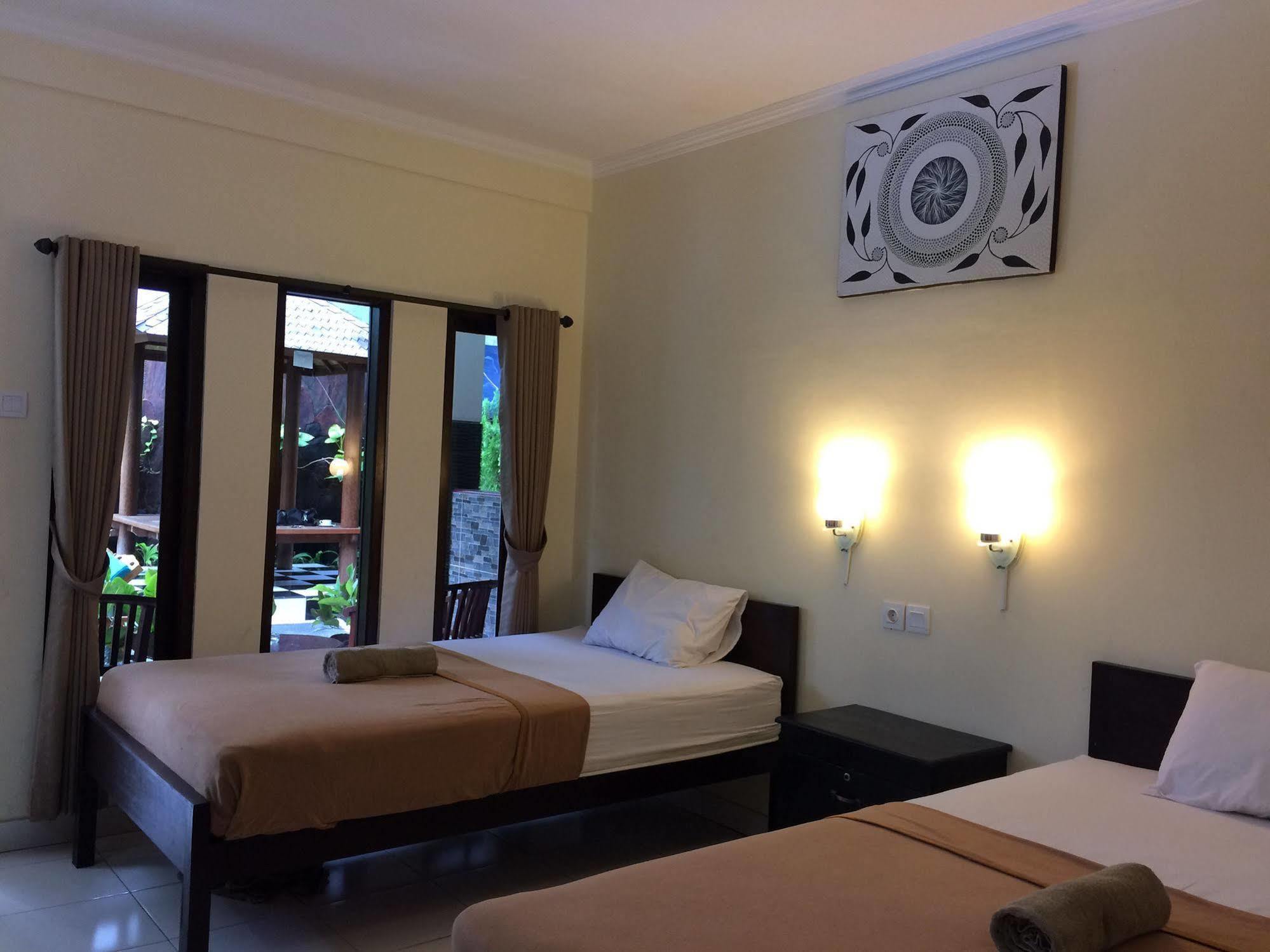 Jenny Bunker Homestay Kuta Lombok Exteriör bild